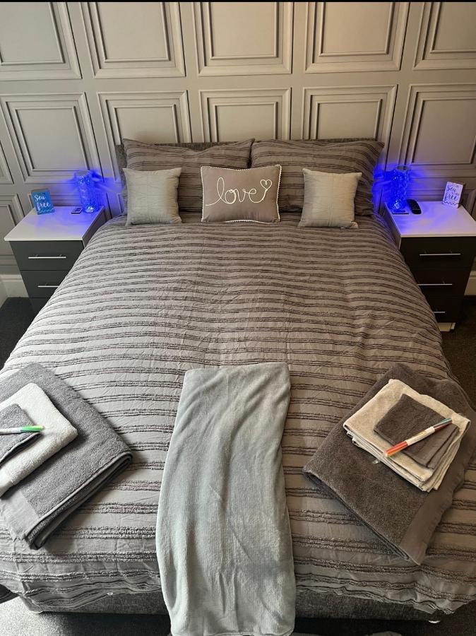 Sea View Lavish Apartment Sky Tv Whirlpool Bath Huge Balcony Newly Refurbished Bridlington Esterno foto