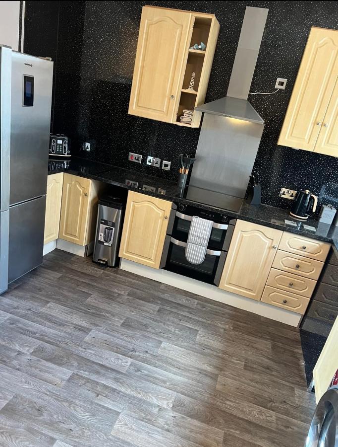 Sea View Lavish Apartment Sky Tv Whirlpool Bath Huge Balcony Newly Refurbished Bridlington Esterno foto